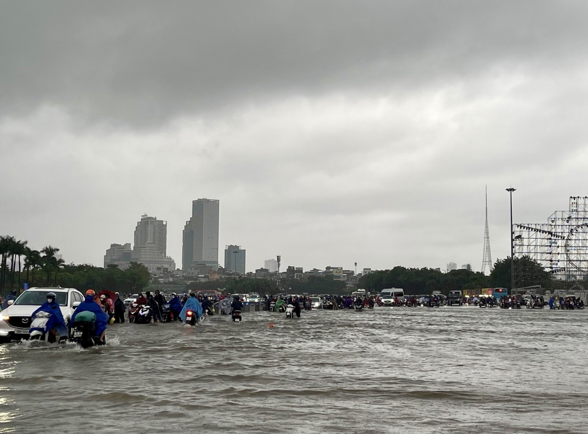 Hà Nội thực hiện 18 dự án xử lý ngập úng với mức kinh phí 24.000 tỷ Hà Nội thực hiện 18 dự án xử lý ngập úng với mức kinh phí 24.000 tỷ