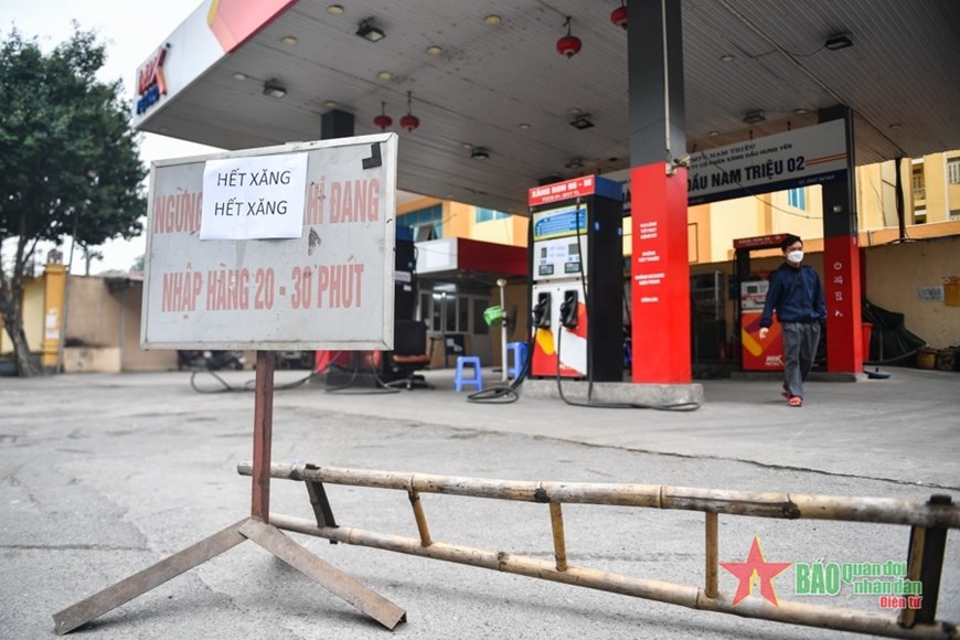 Giải bài toán giá xăng dầu tăng