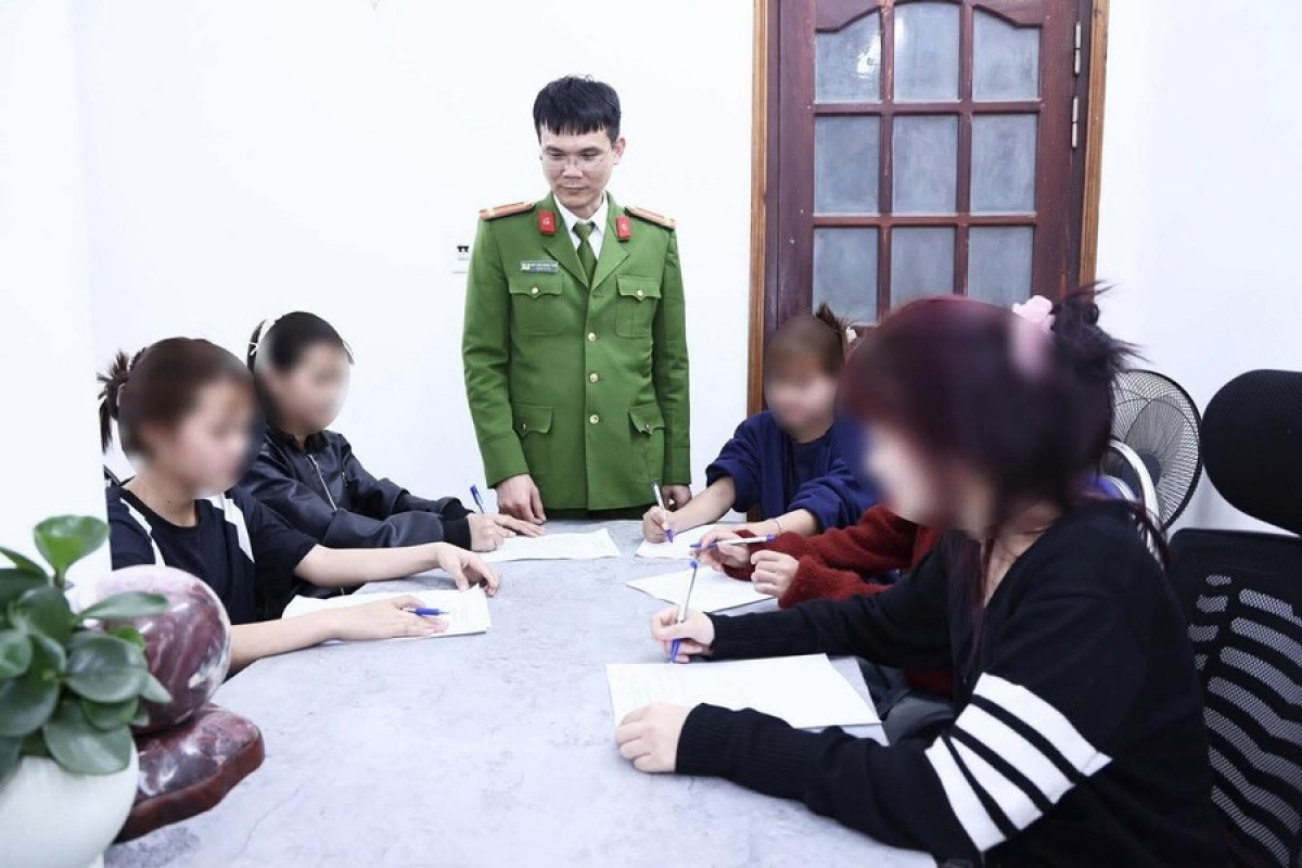 Ngăn chặn kịp thời 5 nữ sinh 14 tuổi bị dụ dỗ đi làm thuê