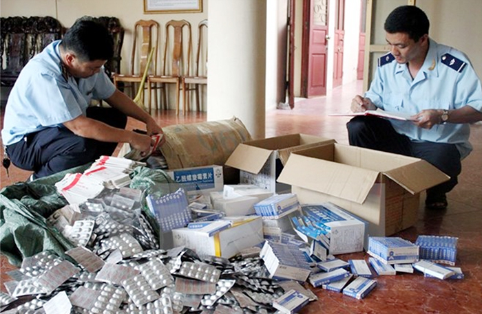 Truy vết đường đi của thuốc chữa ung thư giả, hé lộ những góc khuất -0