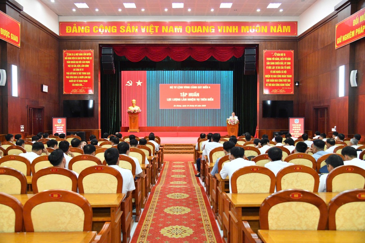 BTL Vùng Cảnh sát biển 4 sẵn sàng cho mùa huấn luyện mới