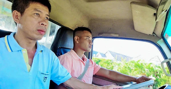 Giáo viên dạy lái xe phải đáp ứng những tiêu chuẩn gì?