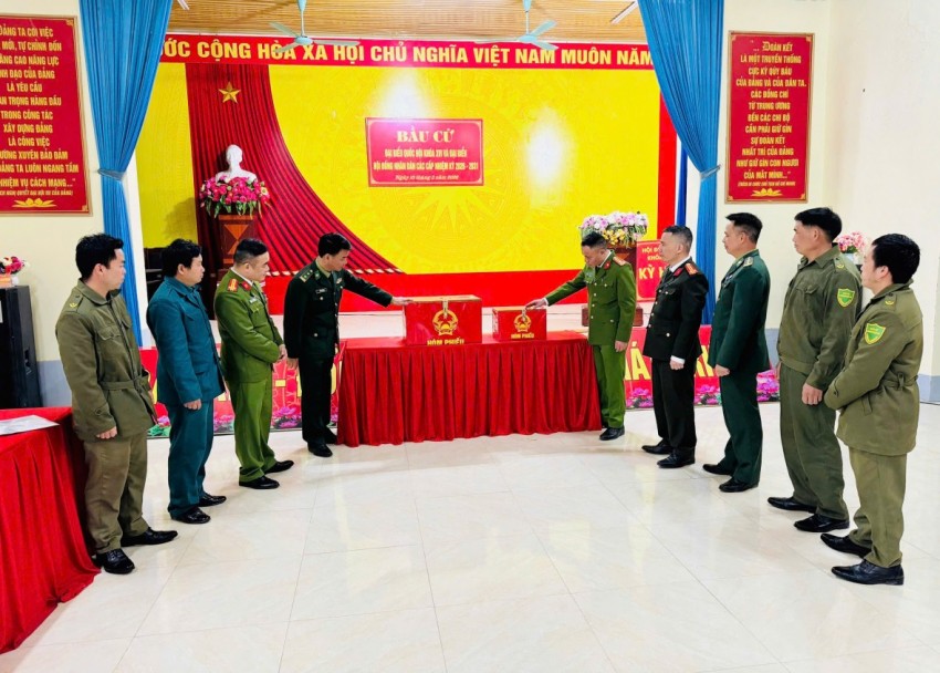 Đảm bảo tuyệt đối an ninh, an toàn cho ngày bầu cử tại khu vực biên giới Đảm bảo tuyệt đối an ninh, an toàn cho ngày bầu cử tại khu vực biên giới