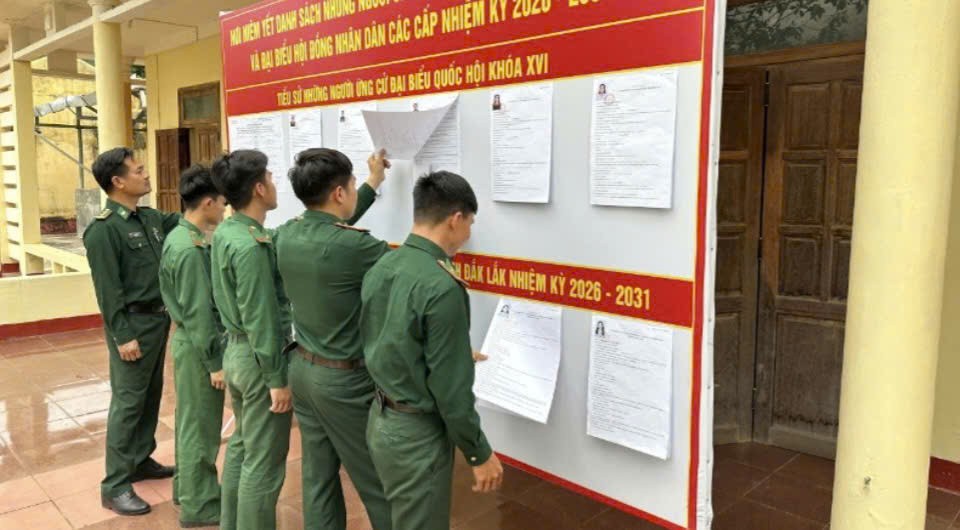 Biên phòng Đắk Lắk hoàn tất chuẩn bị bầu cử sớm trên tuyến biên giới Biên phòng Đắk Lắk hoàn tất chuẩn bị bầu cử sớm trên tuyến biên giới