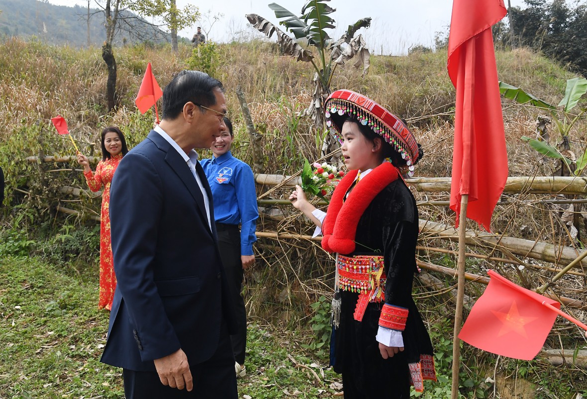 Phó Thủ tướng Bùi Thanh Sơn dự lễ khởi công Trường phổ thông nội trú liên cấp Xuân Trường tại Cao Bằng