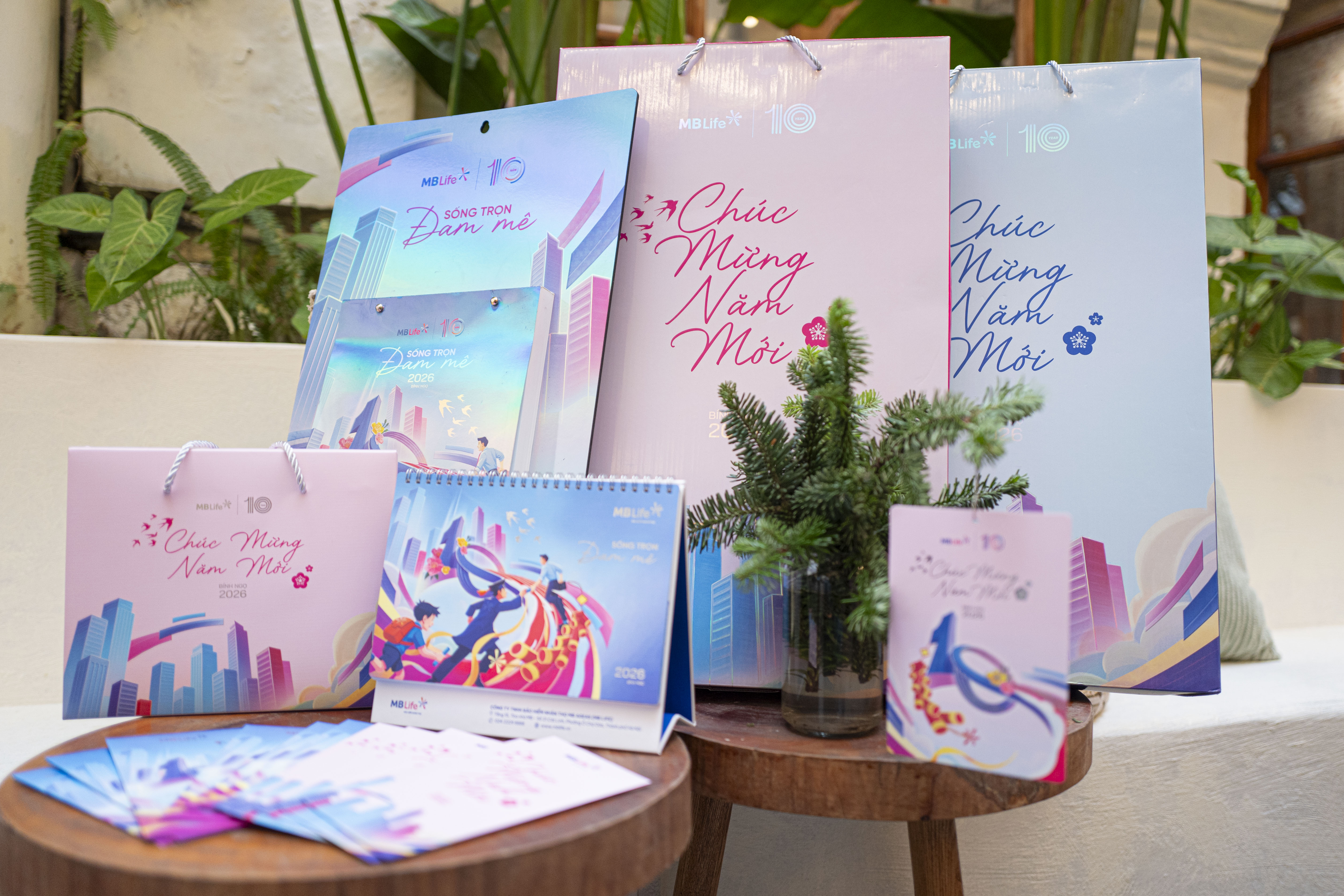 Lịch Tết 2026 của Bảo hiểm MB Life với chủ đề 