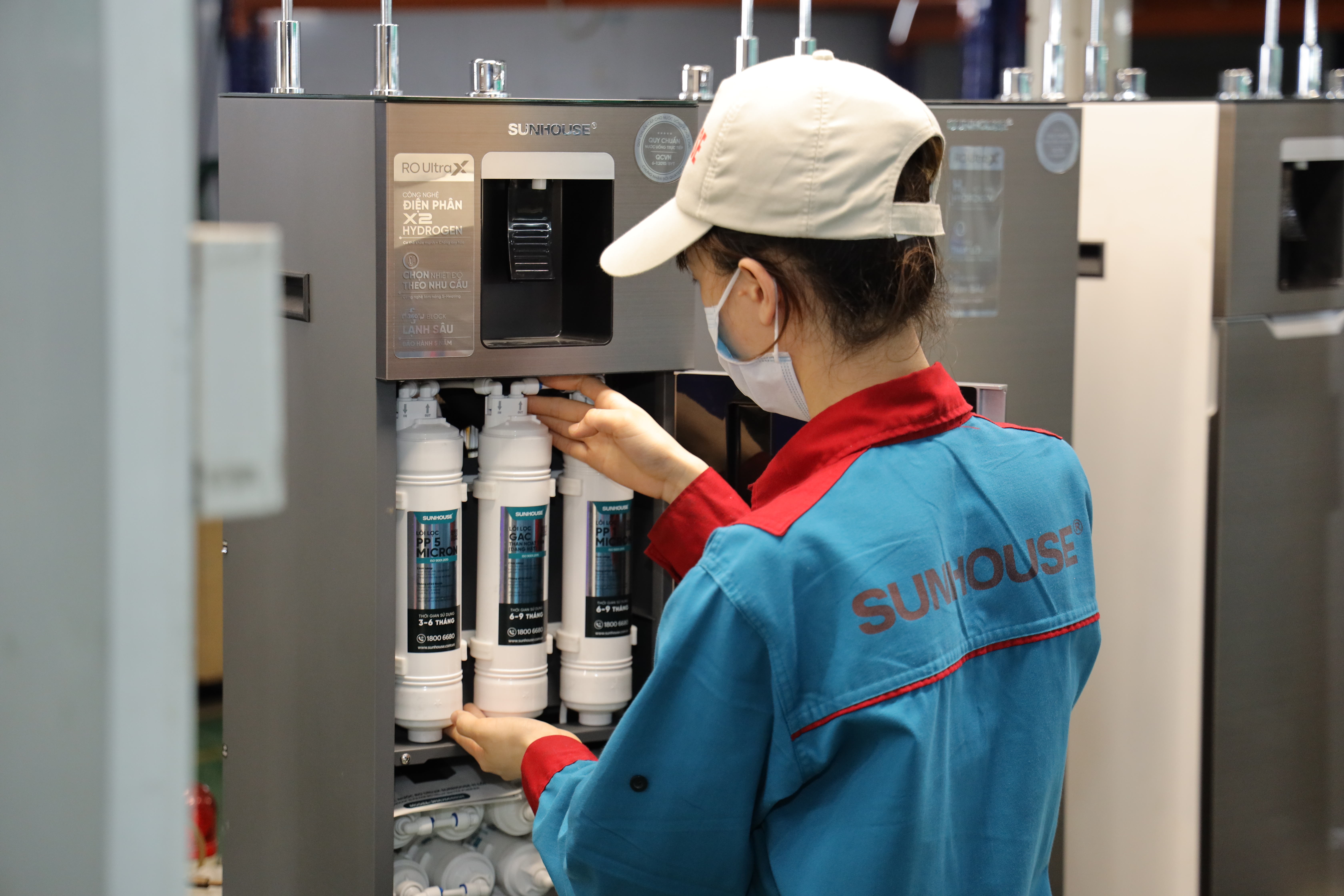 B&ecirc;n trong nh&agrave; m&aacute;y sản xuất M&aacute;y lọc nước của Tập đo&agrave;n SUNHOUSE.