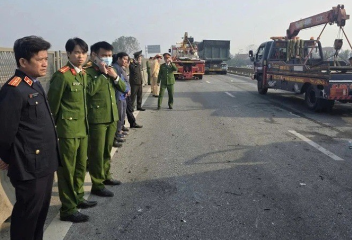 Lực lượng chức năng xác định có nhiều lỗi vi phạm của các phương tiện liên quan đến vụ tai nạn.