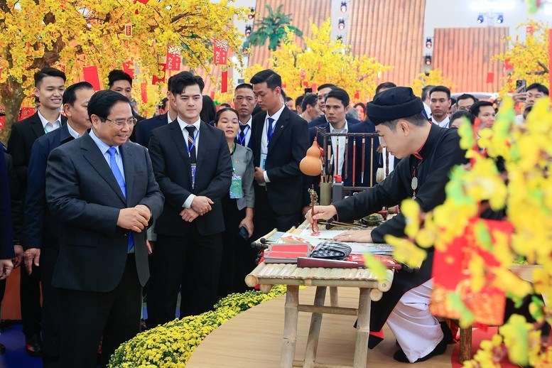 Thủ tướng yêu cầu tăng cường quảng bá sản phẩm, thương hiệu địa phương tại Hội chợ Mùa Xuân