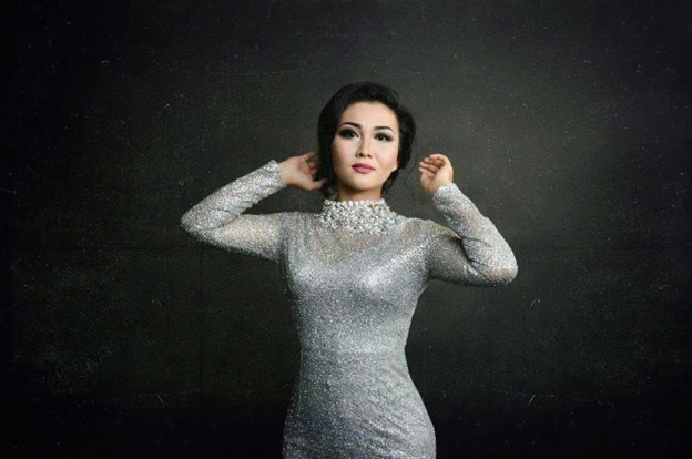 Nghệ sĩ Sagyntay Nazym Zhalgasbaikyzy - nữ cao (soprano) đến từ Kazakhstan, từng gi&agrave;nh nhiều giải thưởng thanh nhạc quốc tế danh gi&aacute; &nbsp;