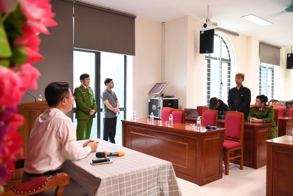 Làm rõ thủ phạm chém đứt lìa cánh tay người đi đường ở Phú Thọ Làm rõ thủ phạm chém đứt lìa cánh tay người đi đường ở Phú Thọ