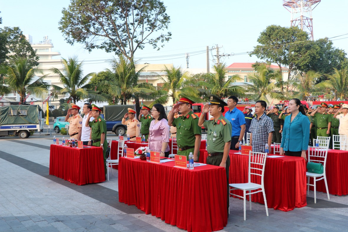 Lễ công bố thành lập Trạm Cảnh sát giao thông Phú Quốc Lễ công bố thành lập Trạm Cảnh sát giao thông Phú Quốc