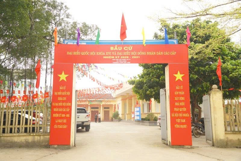 Phát thanh tiếng Mường: Cách làm hiệu quả trong tuyên truyền bầu cử ở xã Yên Xuân. Phát thanh tiếng Mường: Cách làm hiệu quả trong tuyên truyền bầu cử ở xã Yên Xuân.