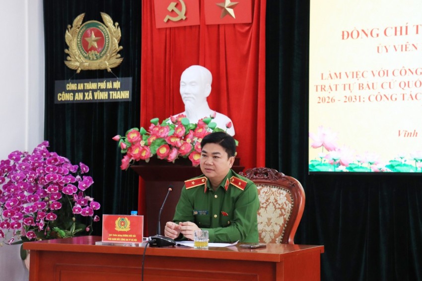 Thiếu tướng Dương Đức Hải, Phó Giám đốc CATP phát biểu chỉ đạo. Thiếu tướng Dương Đức Hải, Phó Giám đốc CATP phát biểu chỉ đạo.