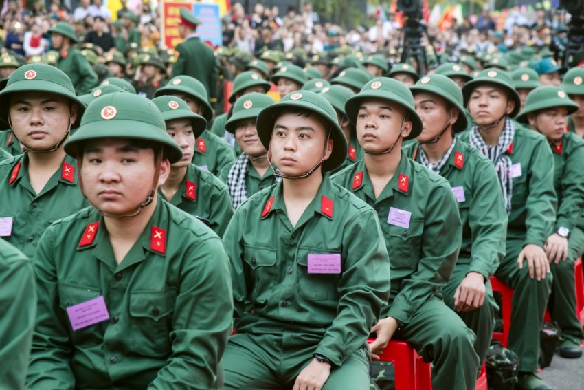 Lễ tòng quân tại Đồng Nai: Ngọn lửa trách nhiệm lan tỏa từ địa phương đến cả nước Lễ tòng quân tại Đồng Nai: Ngọn lửa trách nhiệm lan tỏa từ địa phương đến cả nước