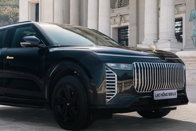 Vinfast bàn giao lô xe Lạc Hồng - Đưa đón nguyên thủ quốc tế tại đại lễ kỷ niệm 80 năm Quốc khánh - Ảnh 7 Vinfast bàn giao lô xe Lạc Hồng - Đưa đón nguyên thủ quốc tế tại đại lễ kỷ niệm 80 năm Quốc khánh - Ảnh 7