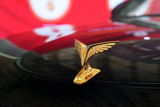 Vinfast bàn giao lô xe Lạc Hồng - Đưa đón nguyên thủ quốc tế tại đại lễ kỷ niệm 80 năm Quốc khánh - Ảnh 4 Vinfast bàn giao lô xe Lạc Hồng - Đưa đón nguyên thủ quốc tế tại đại lễ kỷ niệm 80 năm Quốc khánh - Ảnh 4