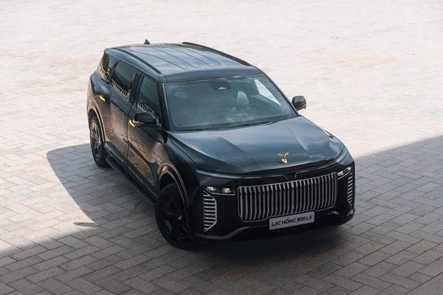 Vinfast bàn giao lô xe Lạc Hồng - Đưa đón nguyên thủ quốc tế tại đại lễ kỷ niệm 80 năm Quốc khánh - Ảnh 2 Vinfast bàn giao lô xe Lạc Hồng - Đưa đón nguyên thủ quốc tế tại đại lễ kỷ niệm 80 năm Quốc khánh - Ảnh 2