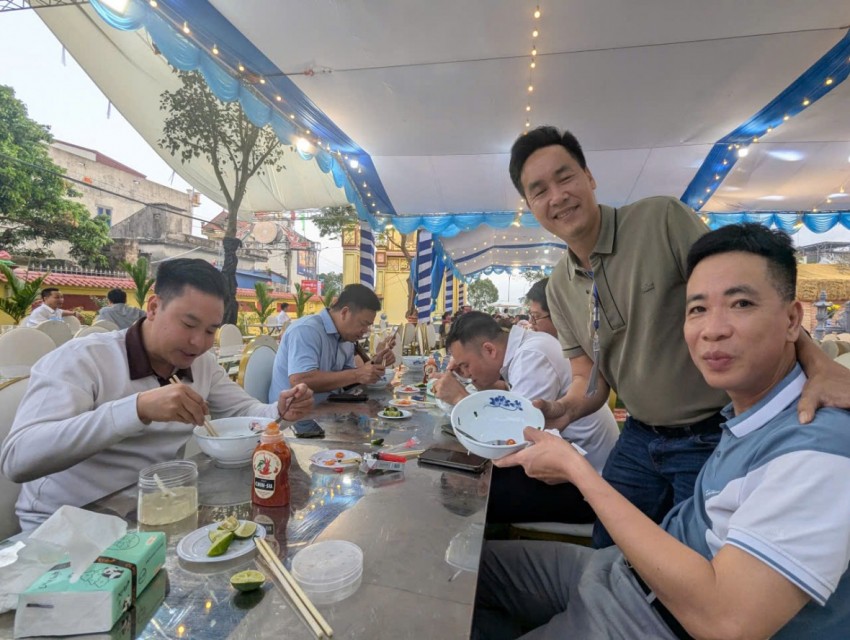 Về làng Vân Cù - thưởng thức món phở đậm vị hồn Việt