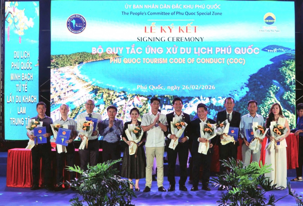 Ra mắt Đội phản ứng nhanh du lịch, bảo vệ du khách tại Đặc khu Phú Quốc Ra mắt Đội phản ứng nhanh du lịch, bảo vệ du khách tại Đặc khu Phú Quốc