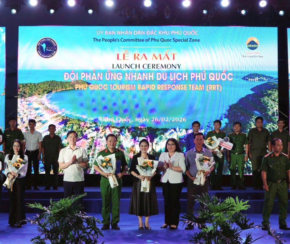 Ra mắt Đội phản ứng nhanh du lịch, bảo vệ du khách tại Đặc khu Phú Quốc Ra mắt Đội phản ứng nhanh du lịch, bảo vệ du khách tại Đặc khu Phú Quốc