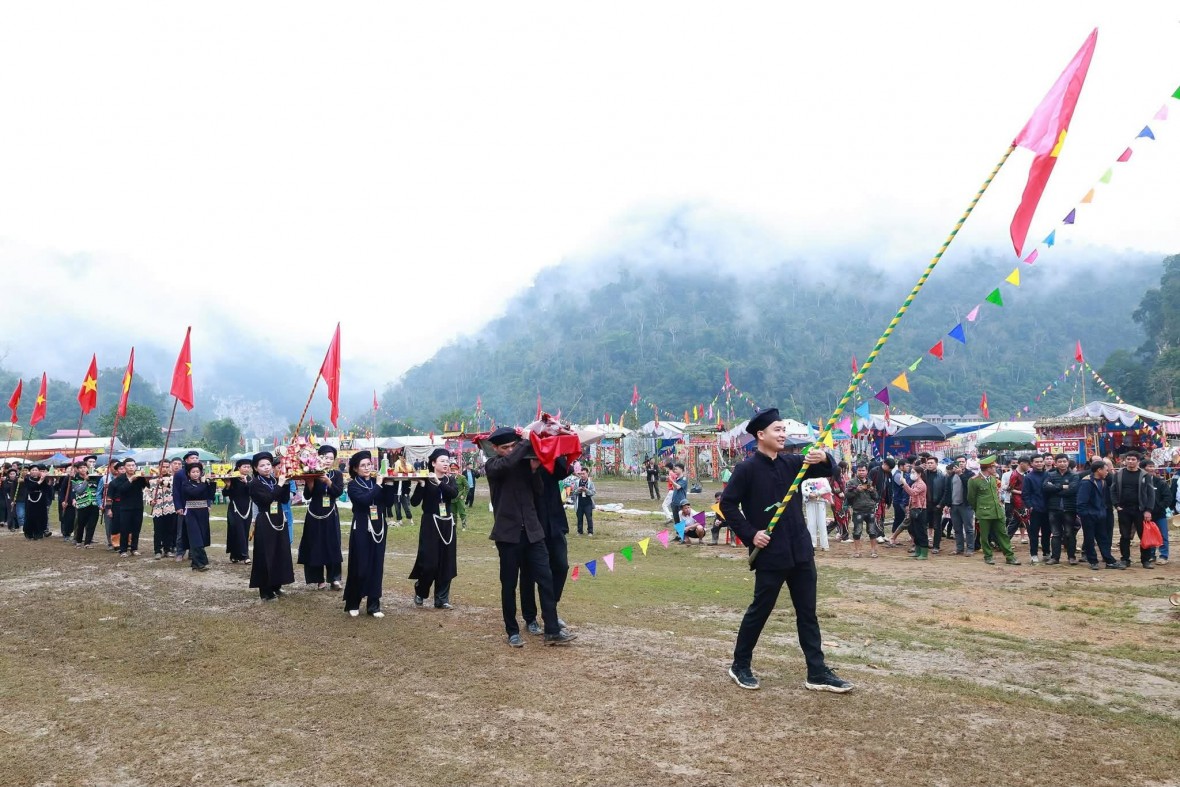 Đặc sắc lễ hội Lồng tồng Ba Bể Đặc sắc lễ hội Lồng tồng Ba Bể