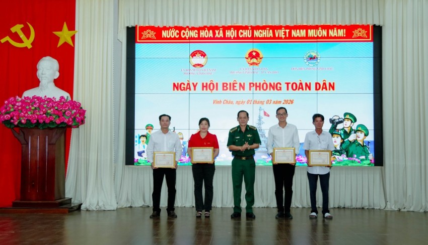 Cần Thơ: Sôi nổi Ngày hội Biên phòng toàn dân tại phường Vĩnh Châu