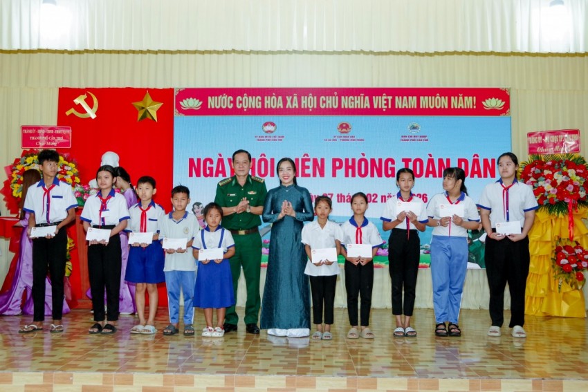 Chuỗi hoạt động ý nghĩa thiết thực trong Ngày hội Biên phòng toàn dân tại Cần Thơ Chuỗi hoạt động ý nghĩa thiết thực trong Ngày hội Biên phòng toàn dân tại Cần Thơ