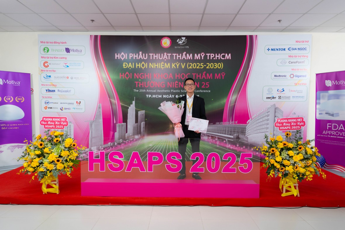 ThS-Bác sĩ Vũ Văn Thức (Trưởng khoa Phẫu thuật Tạo hình Thẩm mỹ - Bệnh viện Thẩm mỹ SIAM Thailand) tham gia báo cáo khoa học tại hội nghị HSAPS 2025 ThS-Bác sĩ Vũ Văn Thức (Trưởng khoa Phẫu thuật Tạo hình Thẩm mỹ - Bệnh viện Thẩm mỹ SIAM Thailand) tham gia báo cáo khoa học tại hội nghị HSAPS 2025