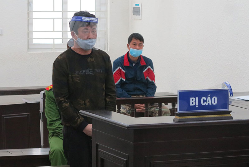 Gói ma túy “nước xoài” với dòng chữ “Crispy Fruit Mango”.