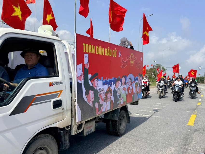 Phường Hoành Sơn đưa thông tin bầu cử đến từng khu dân cư