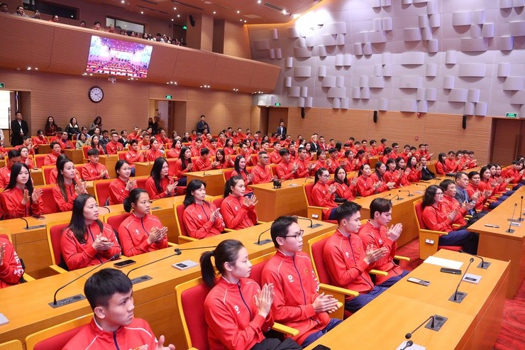 Hà Nội tuyên dương các vận động viên, huấn luyện viên đạt thành tích cao tại SEA Games 33 Hà Nội tuyên dương các vận động viên, huấn luyện viên đạt thành tích cao tại SEA Games 33