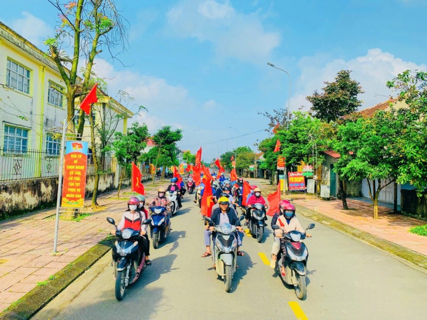 Phường Hoành Sơn đưa thông tin bầu cử đến từng khu dân cư