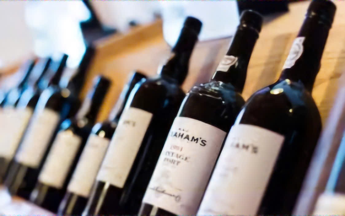 Siết chặt quản lý sàn thương mại điện tử, gỡ bỏ hàng cấm trước Tết Bính Ngọ 2026