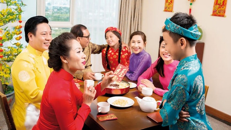 Phong tục lì xì đầu năm: Nét đẹp văn hóa truyền thống gắn kết tình thân Phong tục lì xì đầu năm: Nét đẹp văn hóa truyền thống gắn kết tình thân