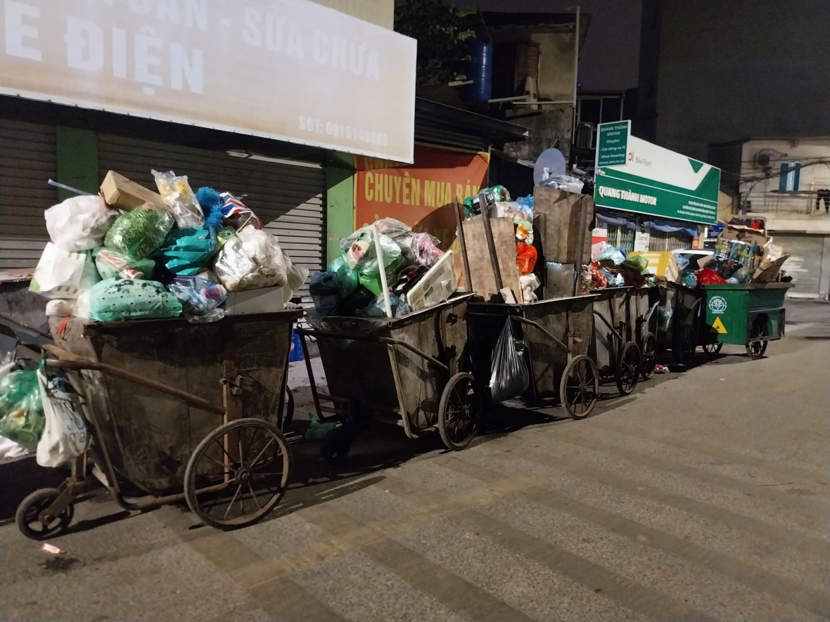 Chuyện về những “chiến sỹ áo xanh” trong đêm Giao thừa Chuyện về những “chiến sỹ áo xanh” trong đêm Giao thừa