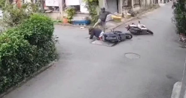 Công an vào cuộc vụ người đàn ông đạp vào đầu nữ sinh sau va chạm giao thông