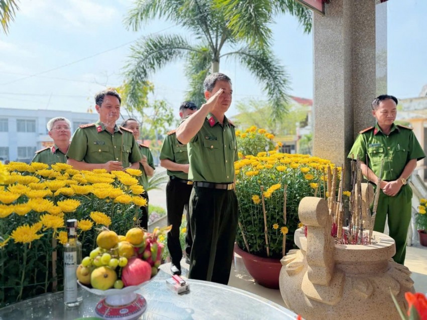 Lãnh đạo Công an tỉnh Đồng Nai thăm, chúc Tết Công an xã Đại Phước Lãnh đạo Công an tỉnh Đồng Nai thăm, chúc Tết Công an xã Đại Phước
