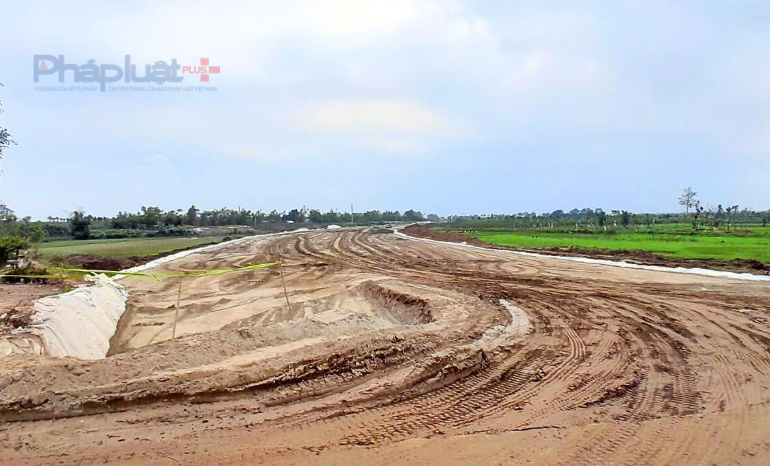 Cận cảnh tuyến đường di sản dọc sông Hồng ở Hưng Yên đang dần hình thành