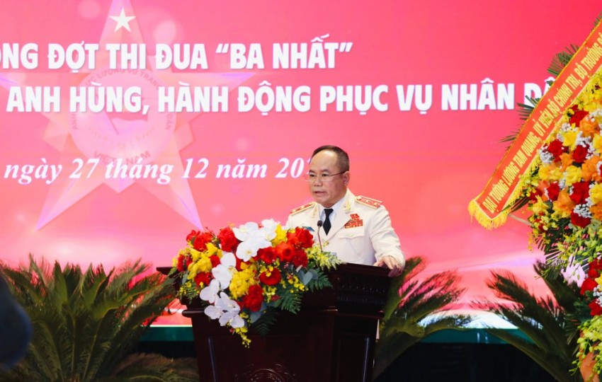 Trung tướng Nguyễn Thanh Tùng - Ủy viên Ban Thường vụ Thành ủy, Bí thư Đảng ủy, Giám đốc CATP Hà Nội phát biểu