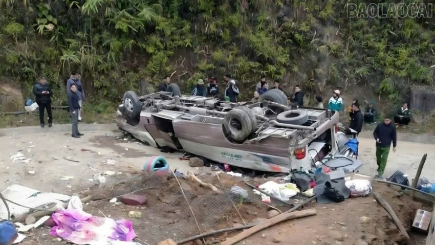 Hiện trường vụ tai nạn thảm khốc tại Lào Cai khiến nhiều người thương vong