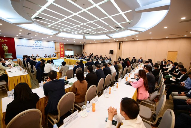 To&agrave;n cảnh hội nghị.