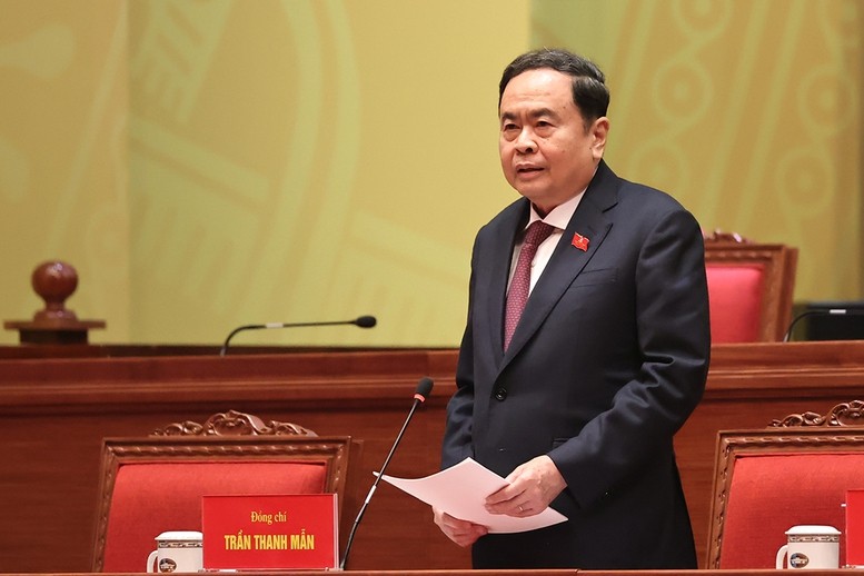 Đại hội XIV của Đảng bầu Đoàn Chủ tịch gồm 16 Ủy viên Bộ Chính trị