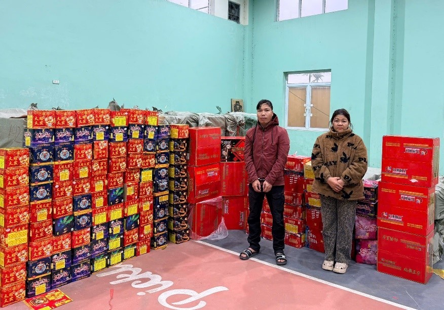 Phòng Cảnh sát hình sự CATP Hà Nội bắt giữ vụ mua bán hơn 6 tấn pháo nổ