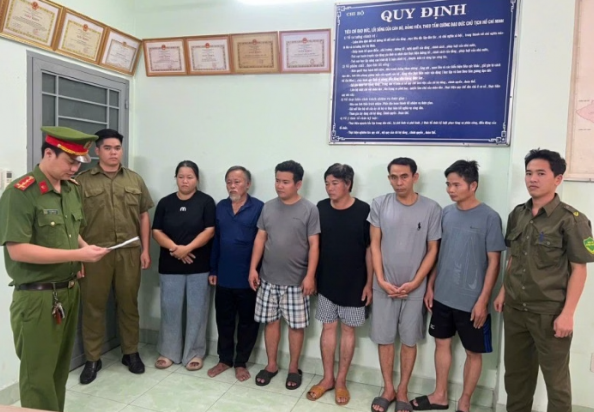 Triệt phá đường dây sản xuất, tiêu thụ nước mắm, bột nêm, bột ngọt giả quy mô lớn