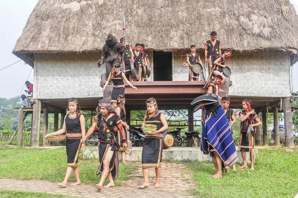 Tết của người Ba Na: Giao thoa truyền thống và nhịp xuân hiện đại