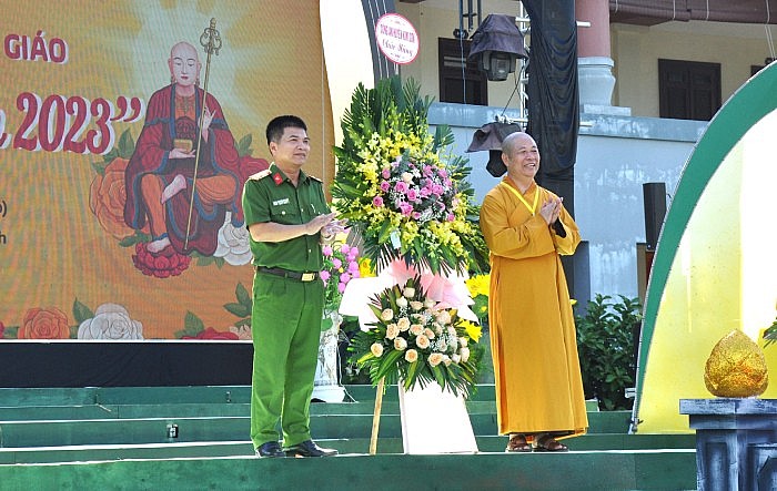 Lễ hội thắp sáng Tri ân nhân mùa Vu Lan báo hiếu 2023