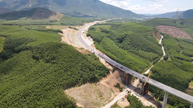 Việc đưa v&agrave;o khai th&aacute;c đoạn tuyến Vũng &Aacute;ng &ndash; B&ugrave;ng sẽ l&agrave; 