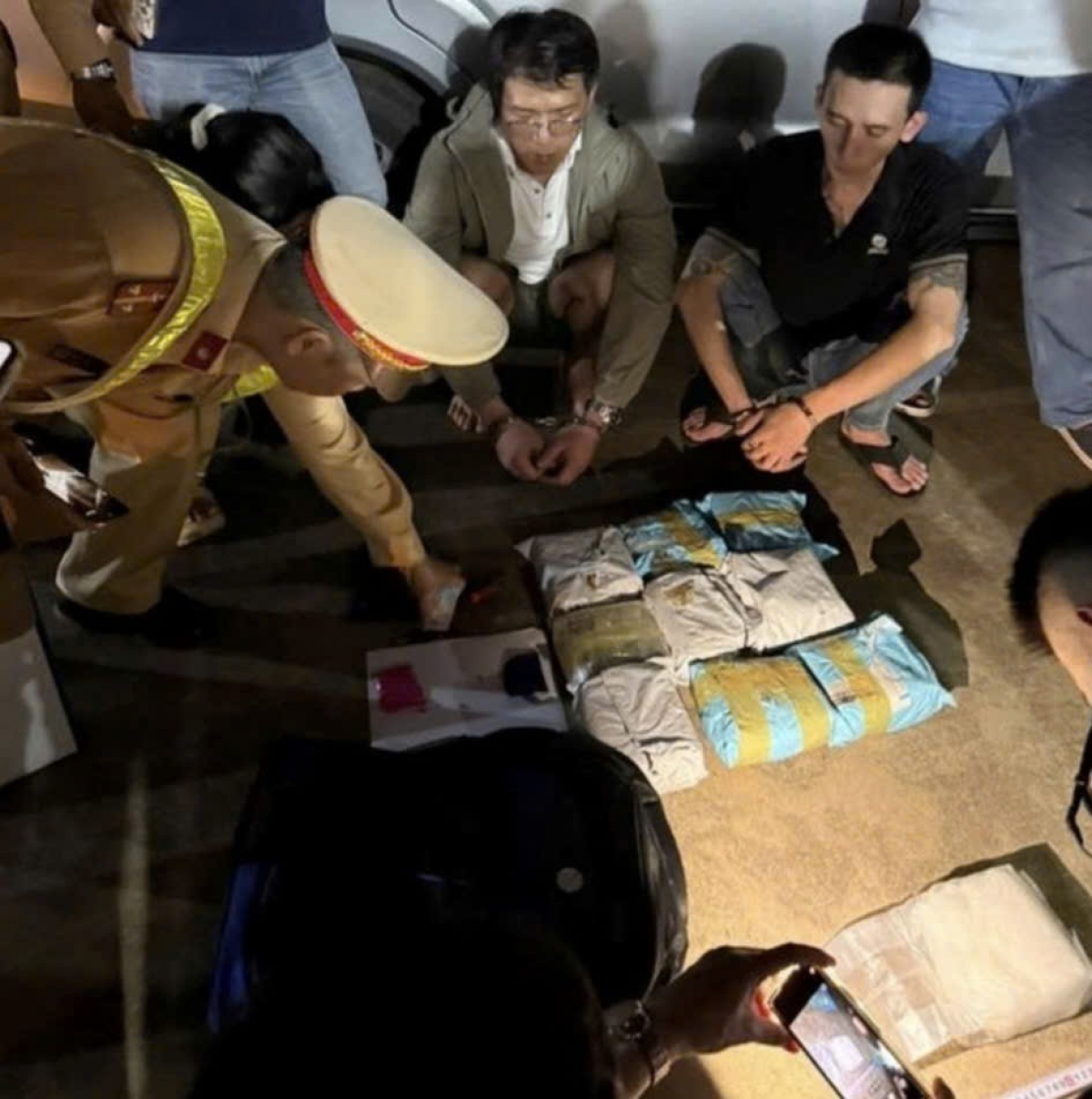 Bắt giữ nhóm đối tượng mua bán hơn 10 kg ma túy tại Đắk Lắk