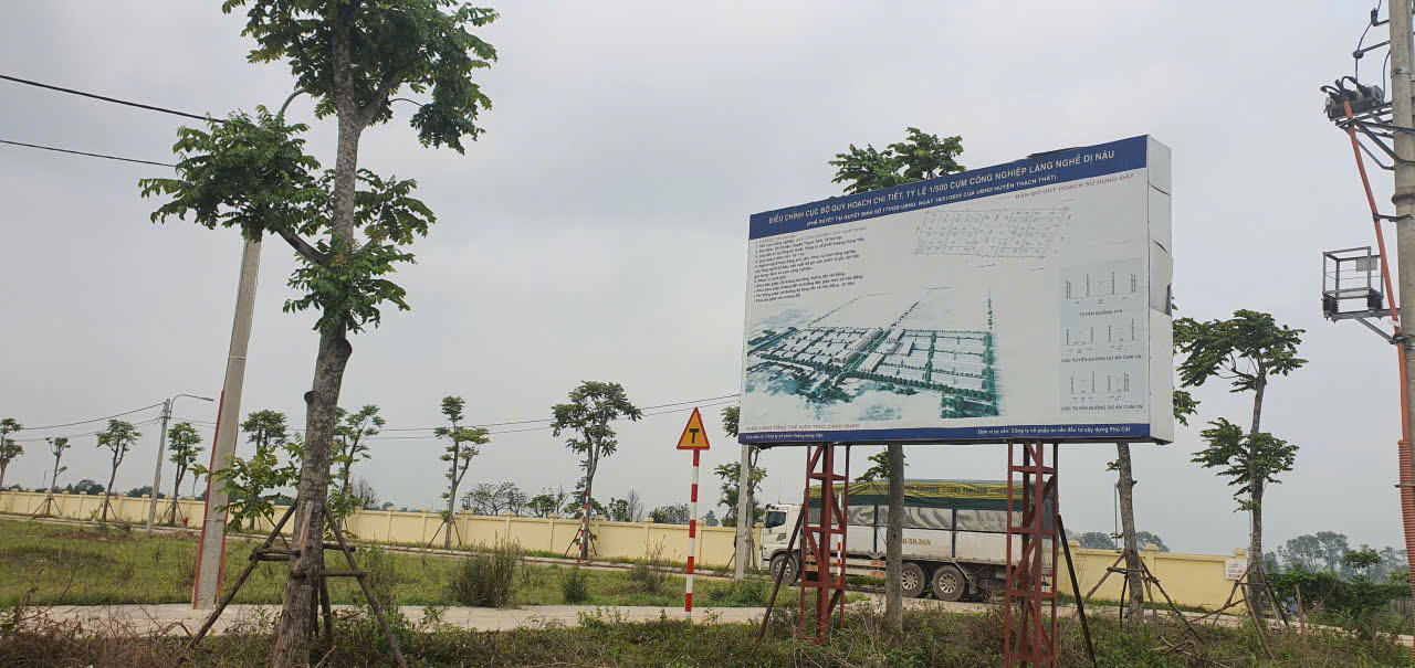 Giao đất rồi, bao giờ người dân Dị Nậu mới được trở lại làm nghề